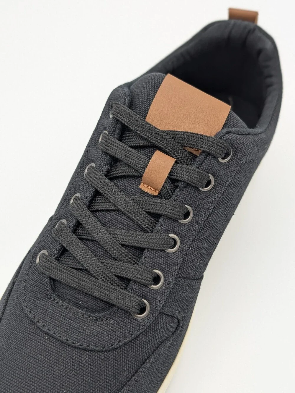 XRay Sneakers Men's 11 Black Canvas Low-Top  Brown Accents Lace-Up Monty Shoes